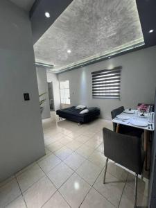 Departamento por plaza terraza oblatos