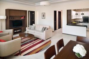 Marriott Executive Apartments Riyadh, Convention Center