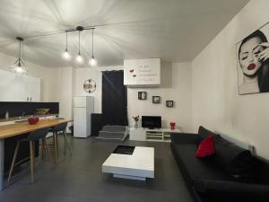 Spacieux F2 climatisé proche de la mer