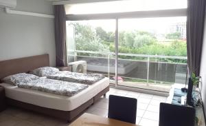 Studio Astrid at 100 meter from sea with Parking place