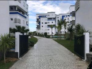 Appartement avec piscine à bouznika