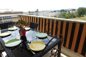 Appartements Air-conditioned 3-bedroom apartment Rives Azur Park with pool and parking : photos des chambres