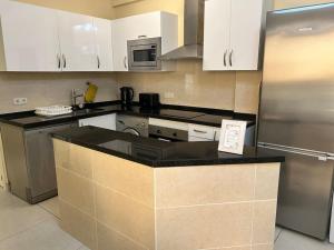 Flat on the Paseo Maritamo!