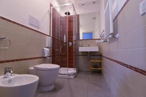 Double or Twin Room with Private Bathroom
