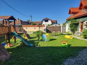 Porumbacu381 - Casa de Oaspeti Faini