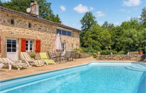 Cozy Home In Augignac