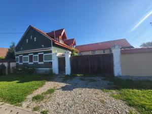 Porumbacu381 - Casa de Oaspeti Faini