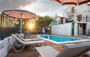 Lovely Home In Lovrec With Kitchen