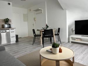 Appartements Appart Cozy CDG, Paris, Disney, Parc Expo, Asterix : photos des chambres