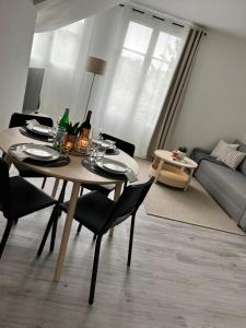 Appartements Appart Cozy CDG, Paris, Disney, Parc Expo, Asterix : photos des chambres