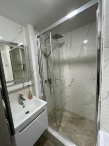 Апартаменты с видом на Днепр