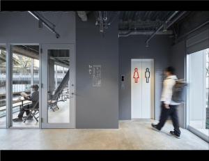 9h nine hours Suidobashi