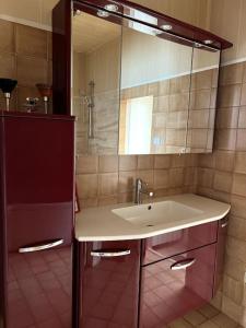 Maison les pieds dans leau