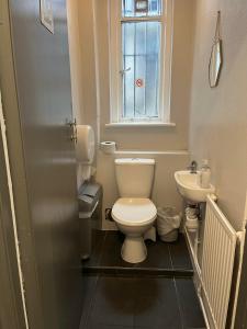 Standard Twin Room room in The Walrus Bar and Hostel