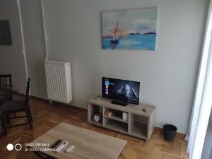 Μ&Κ - Your Athens Home - Νewly renovated 2bd apartment in family neighborhood close to city center