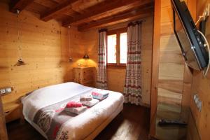 Chalets Prestigious 18 Person Chalet with Pool and Jacuzzi : photos des chambres