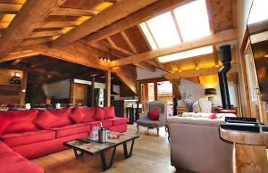 Chalets Prestigious 18 Person Chalet with Pool and Jacuzzi : photos des chambres