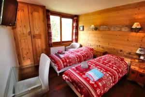 Chalets Prestigious 18 Person Chalet with Pool and Jacuzzi : photos des chambres