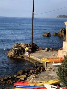 Maisons de vacances Cabanon moderne, les pieds dans l'eau : photos des chambres