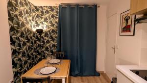 Le Petit Meslier, 15 min Cathédrale - old town