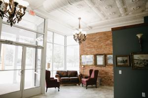 Bricktown Inn