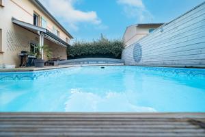 Villas Villa avec Piscine et BBQ, Calme, Proche transport : photos des chambres