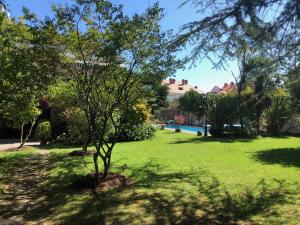 CasaMar Chalet al lado de la playa con piscina privada, jardín y barbacoa, frontón, 6 HABITACIONES