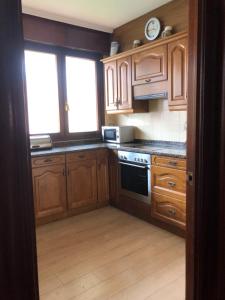 CasaMar Chalet al lado de la playa con piscina privada, jardín y barbacoa, frontón, 6 HABITACIONES