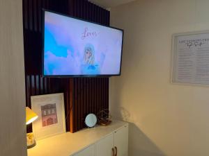 Taylor Swift - inspired Staycation in Azure