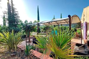 Maisons de vacances Aux trois Cypres Salernes en Provence : photos des chambres