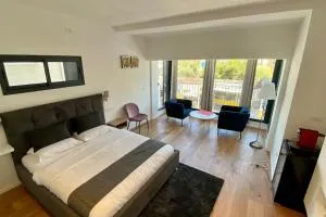 The Old North and the Sea Luxury suite - Тель-Авив