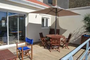 A deux pas de la Mer. Maison avec jardin sud. Les Moussaillons - 马洛莱班