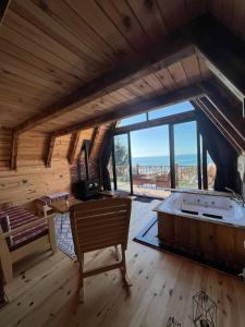 Mavera Suit Bungalow