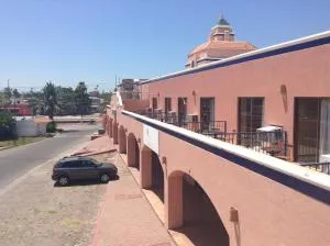 Los Jitos Hotel & Suites - San Carlos