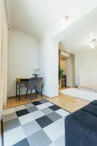 Atlant luxury Big Family Apart on Golovna навпроти ТЦ ДЕПОТ та АТБ