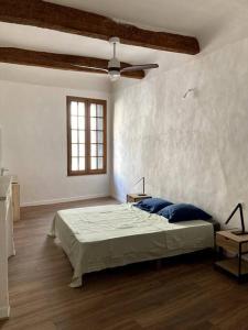 Maisons de vacances Maison 6 chambres avec piscine : photos des chambres