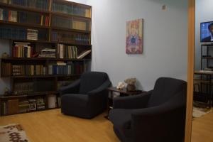 Private Room in Calm City Centre Shared Apartment