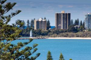 Windward Apartments