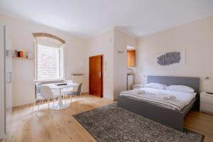 Suite Comunicanti, tra Antico e Moderno