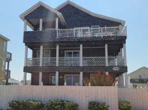 Pierhouse Bed & Breakfast - Kill Devil Hills