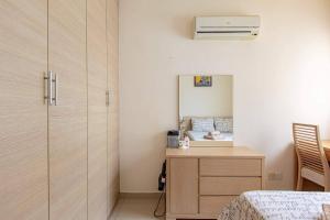 Lovely Bedroom in shared apartment Oroklini