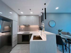 1 Bedroom Million Dollar View Apartment