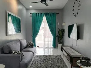 DKAMAR Homestay At Desaru, IKEA Concept, Wifi, 3 Airconds, Nearby Desaru Beach - Kampung Tengah
