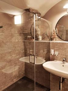 NEW Alpe Veille, Chalet Centro La Thuile 2 Bagni e Garage Privato