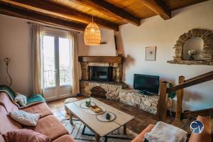 Villas Belle Villa avec Superbe vue, Piscine et Jacuzzi : photos des chambres