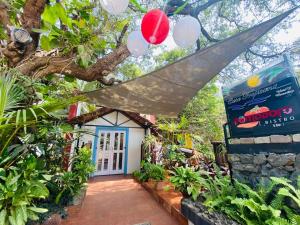 Casa de Tidina and THE COUNTRY HOUSE