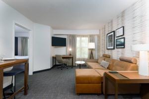 One-Bedroom Queen Suite room in Residence Inn Wayne