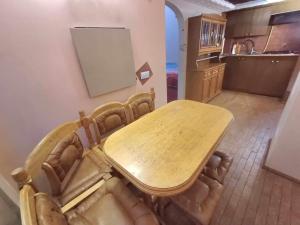 2-х рівнева квартира в центрі Університет Франка з парковкою