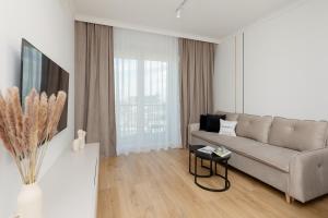 Stylish Apartment with Parking by Renters Prestige