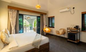 C Roque Beach Resort